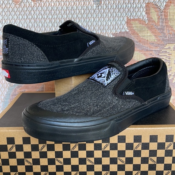 Vans Shoes - Vans WMNS Bmx Slip-On
Fast And Loose Black
VN0005V1BLA
Sneakers